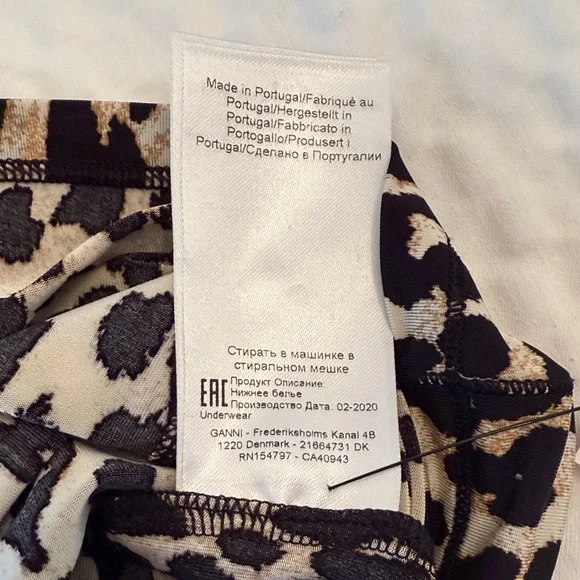 Ganni Leopard Print Straight Skirt - Picture 5 of 11